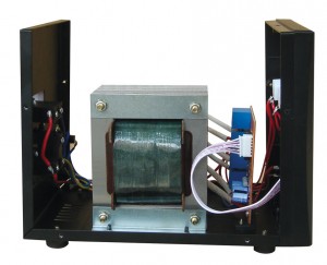 Estabilitzador automàtic de voltatge PACO - pantalla digital 3000VA CE CB