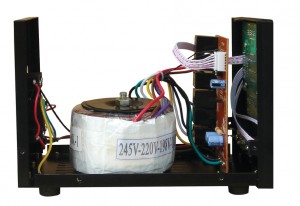 PACO แบรนด์จีนควบคุมแรงดันไฟฟ้าอัตโนมัติ / ตัวควบคุมมิเตอร์แสดง 500VA สำหรับเครื่องใช้ในบ้าน